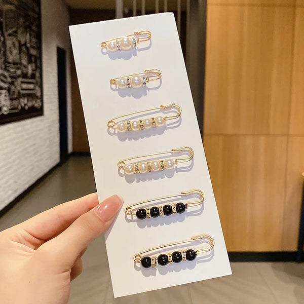 Set Broșe Haine Elegante